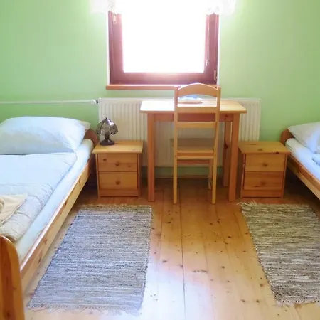 Jaslicky Guest house *